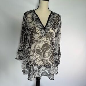 Susan Graver Black and White Paisley Women's Top Plus size 1X